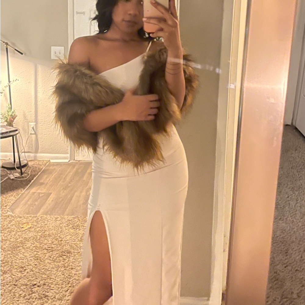 White One-Shoulder Dress Gianni bini